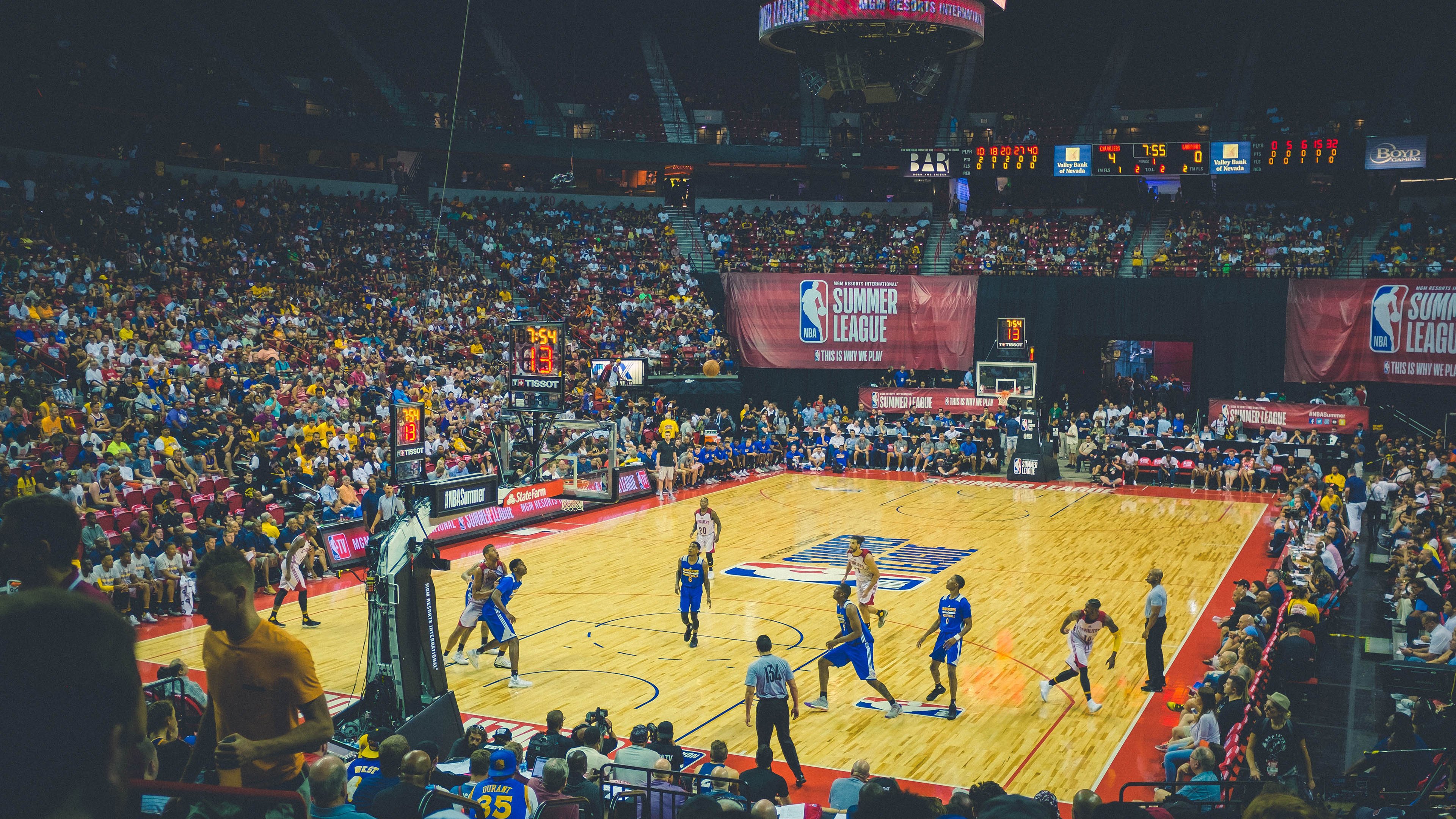 九游esports-_火箭引援奏效，球队士气大振_，记者_火箭已凑齐足够参赛球员