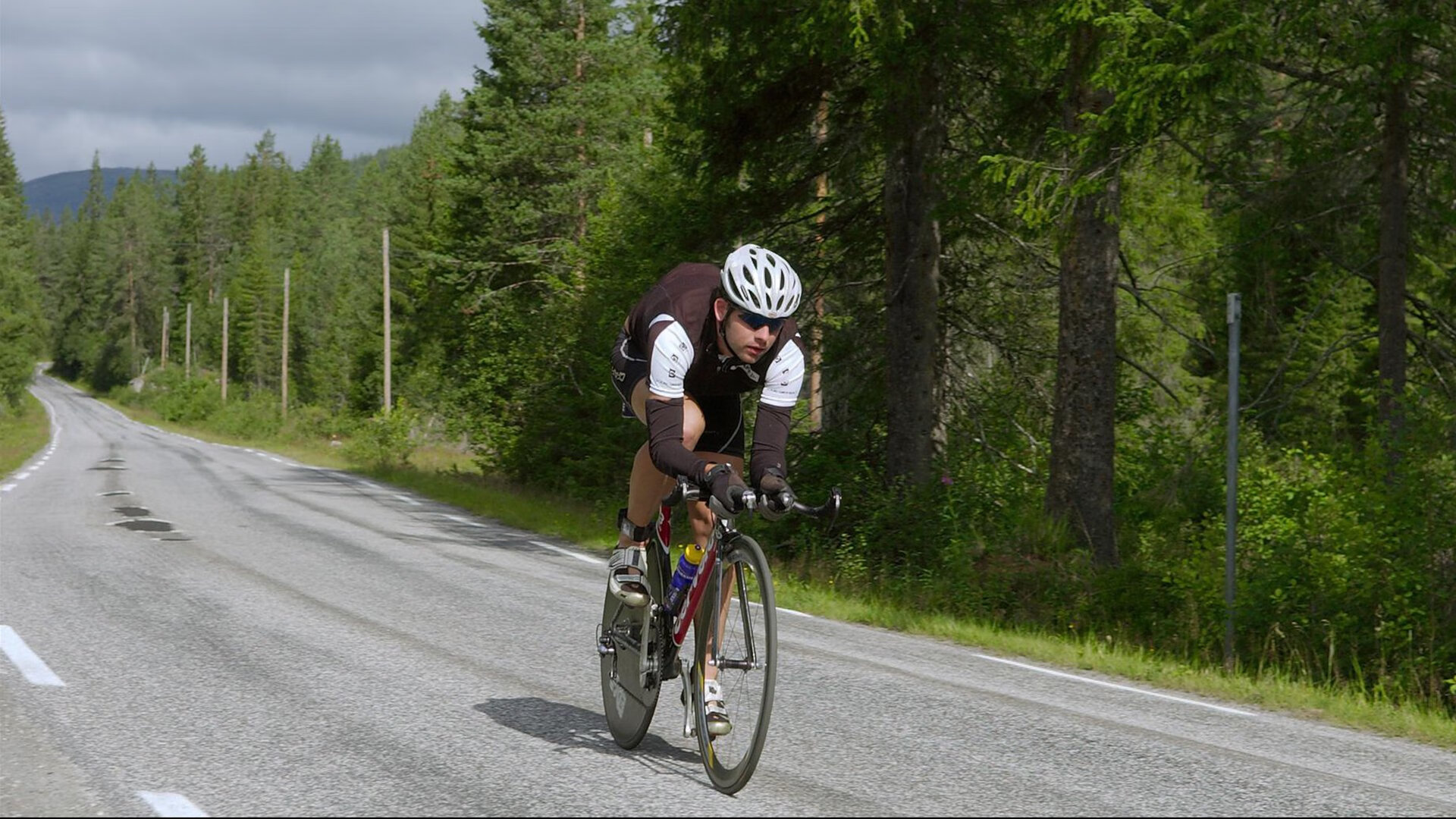 九游娱乐-_运动与环保公益：用行动守护地球_，运动健康护地球