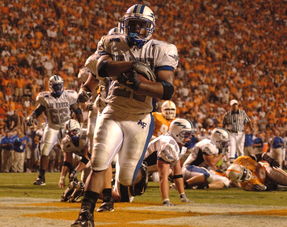 九游app下载中心-中国足球国家队伤病恢复管理体系全面完善，国家队受伤俱乐部治疗